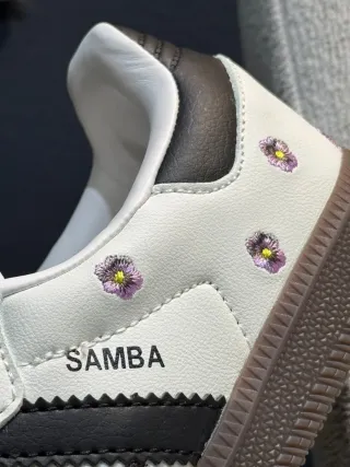 Adidas Samba OG Blancas Flores Negras