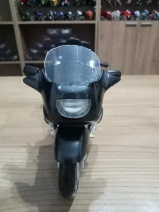 Moto a escala 1/12 bmw k 1200 LT ACEPTO CAMBIO