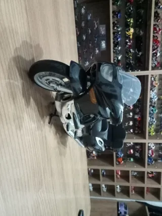 Moto a escala 1/12 bmw k 1200 LT ACEPTO CAMBIO