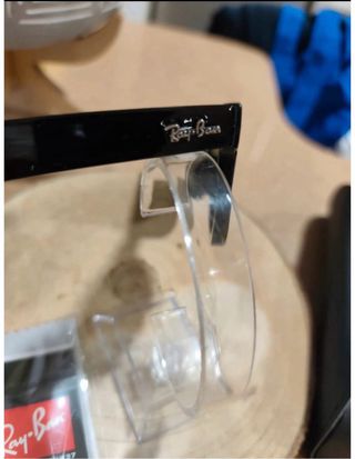 Gafas de sol Ray-Ban negras y azules