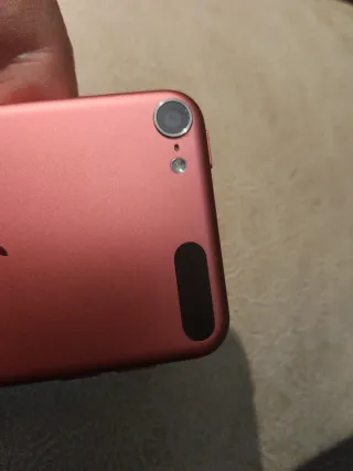 iPod Touch Apple 5G  32 GB  Rojo y Blanco