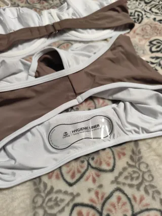 Bañador Cupshe marrón