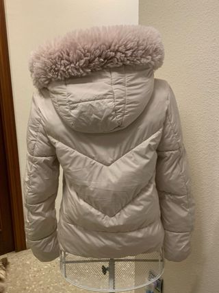 Chaqueta niña plumón beige talla 34/36. Amplia