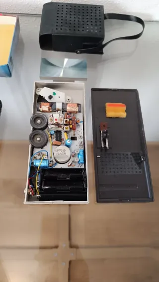 Radio IC Philips (1970) con caja