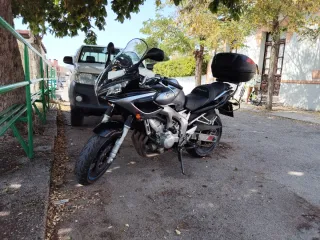 Yamaha Fazer Sportbike Negra/Plateada