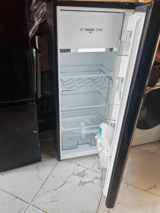Nevera Hisense Negra 120x50