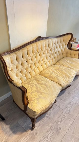 Sofá de 3 plazas y 2 sillones, estilo clásico