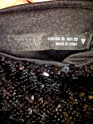 Top ZARA Satén Lentejuelas Negro