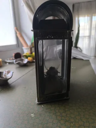 Farol náutico antiguocon mecha