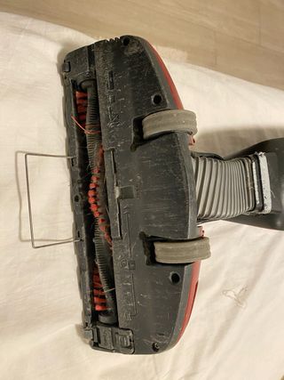 Aspiradora AEG CX7 para arreglar
