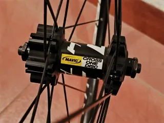 Rueda Delantera Mavic Crossone 29