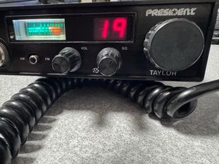 Radio CB President Taylor am/fm