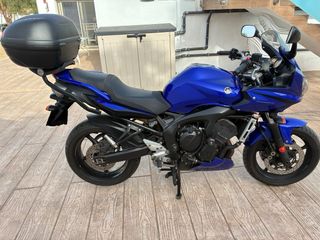 Yamaha FZ600 Naked Azul Manual