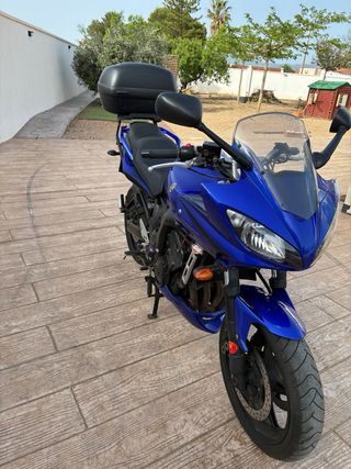 Yamaha FZ600 Naked Azul Manual