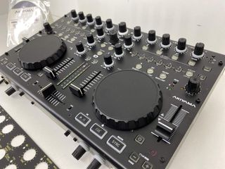 mesa mezclas akiyama quark sc pro dj midi controller