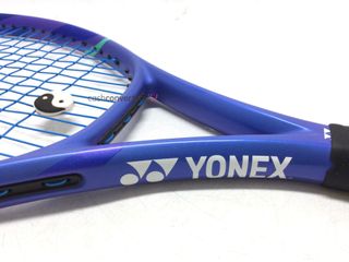 raqueta yonex ezone 26