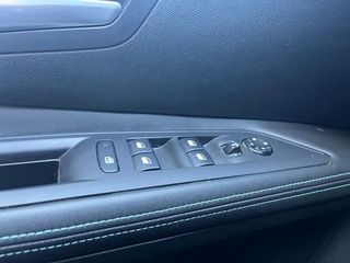 Peugeot 3008 Hybrid 225 Allure e-EAT8 165 kW (225 CV)