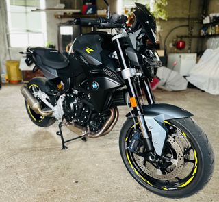 BMW F900R exclusive