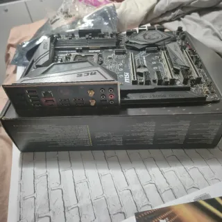 Placa Base MSI MEG Z390 ACE