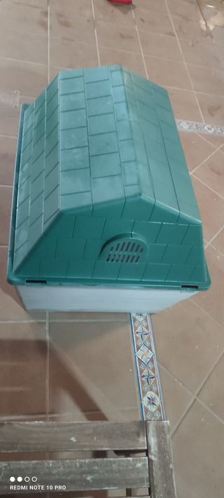Caseta para perro mediana ,verde y gris
