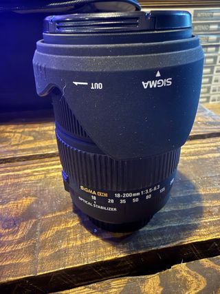 Cámara Canon EOS 40D DSLR, con dos objetivos.