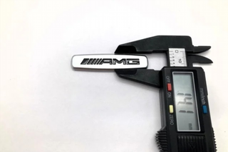 EMBLEMA PARA ASIENTO MERCEDES AMG 59mm