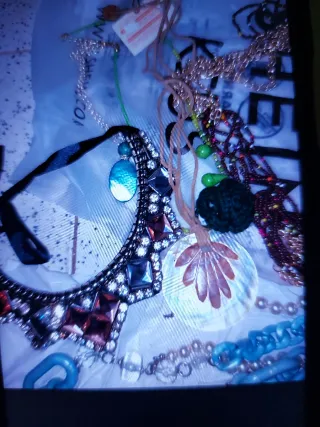 Lotto 40 gioielli bigiotteria