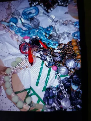 Lotto 40 gioielli bigiotteria