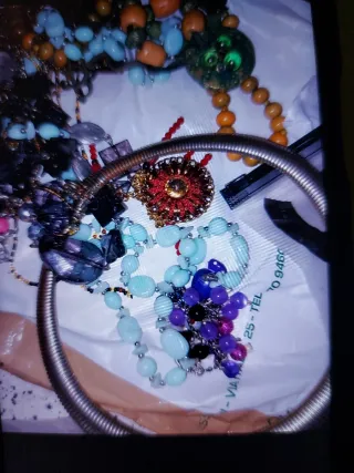 Lotto 40 gioielli bigiotteria