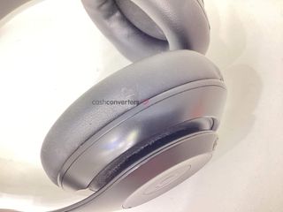 diadema beats studio pro
