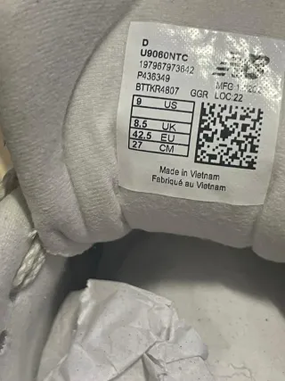 Zapatillas New Balance 9060 Beige/Gris