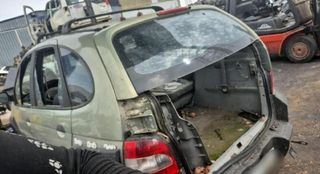 Renault 229258 brazo suspensión inferior scenic i