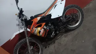 Rieju MRX Enduro Blanca y Naranja