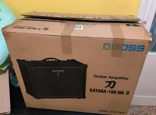Amplificatore BossKatanaMKII 100 + Pedaliera GA-FC