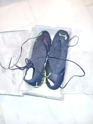 Botas de fútbol Puma Talla 41