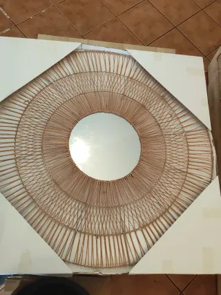 Espelho decorativo em Rattan