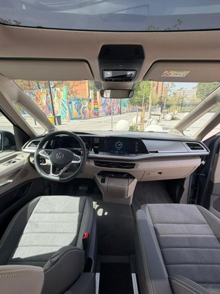 Volkswagen Multivan 2025