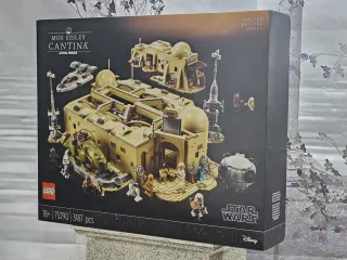 LEGO Star Wars Cantina Mos Eisley 75290