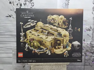 LEGO Star Wars Cantina Mos Eisley 75290