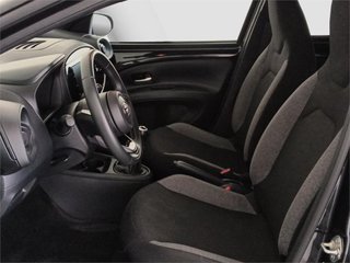 TOYOTA Aygo X Cross Play