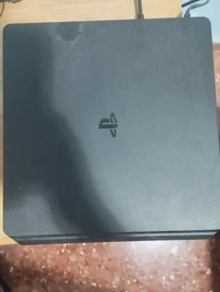 PS4 (PlayStation 4) con juegos