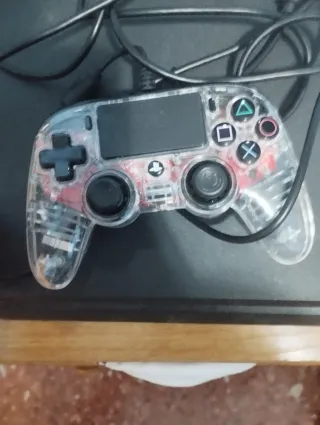 PS4 (PlayStation 4) con juegos