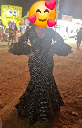 Traje Flamenca Negro Lunares Blancos