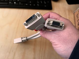 36 Cavi splitter DVI-I a DVI-D + VGA Lindy 41048