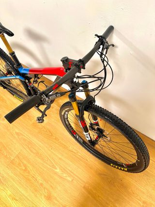 Bicicleta Cube Focus Ams SL T-S