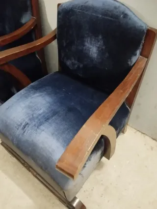 Pareja butacas modernistas terciopelo madera