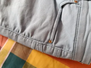Pantalón Stradivarius azul claro