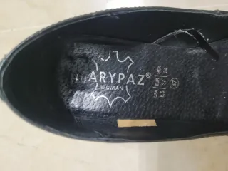 Zapatos negros tacón bajo