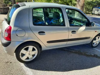Renault Clio 2002