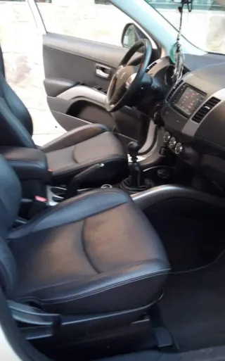 Peugeot 4007 2012